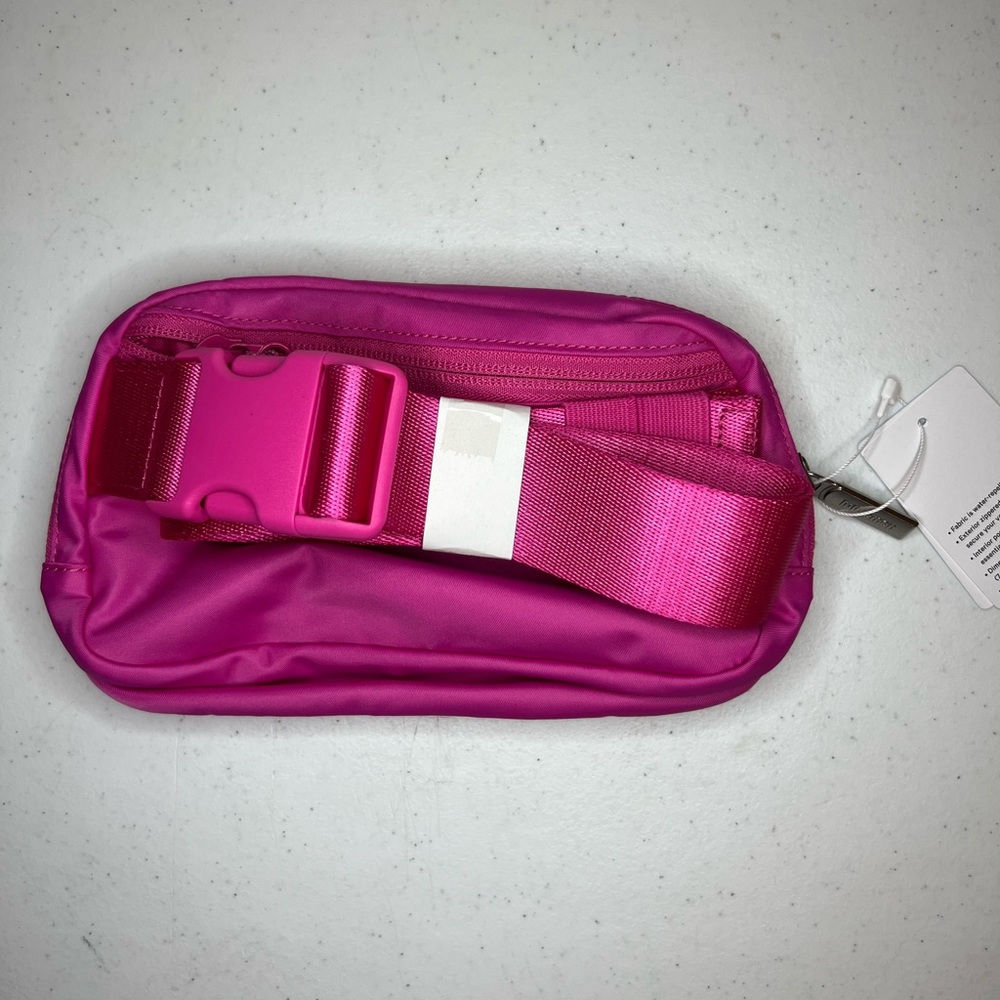 Lululemon Belt Bag Sonic Pink 1L - Picture 8 of 12